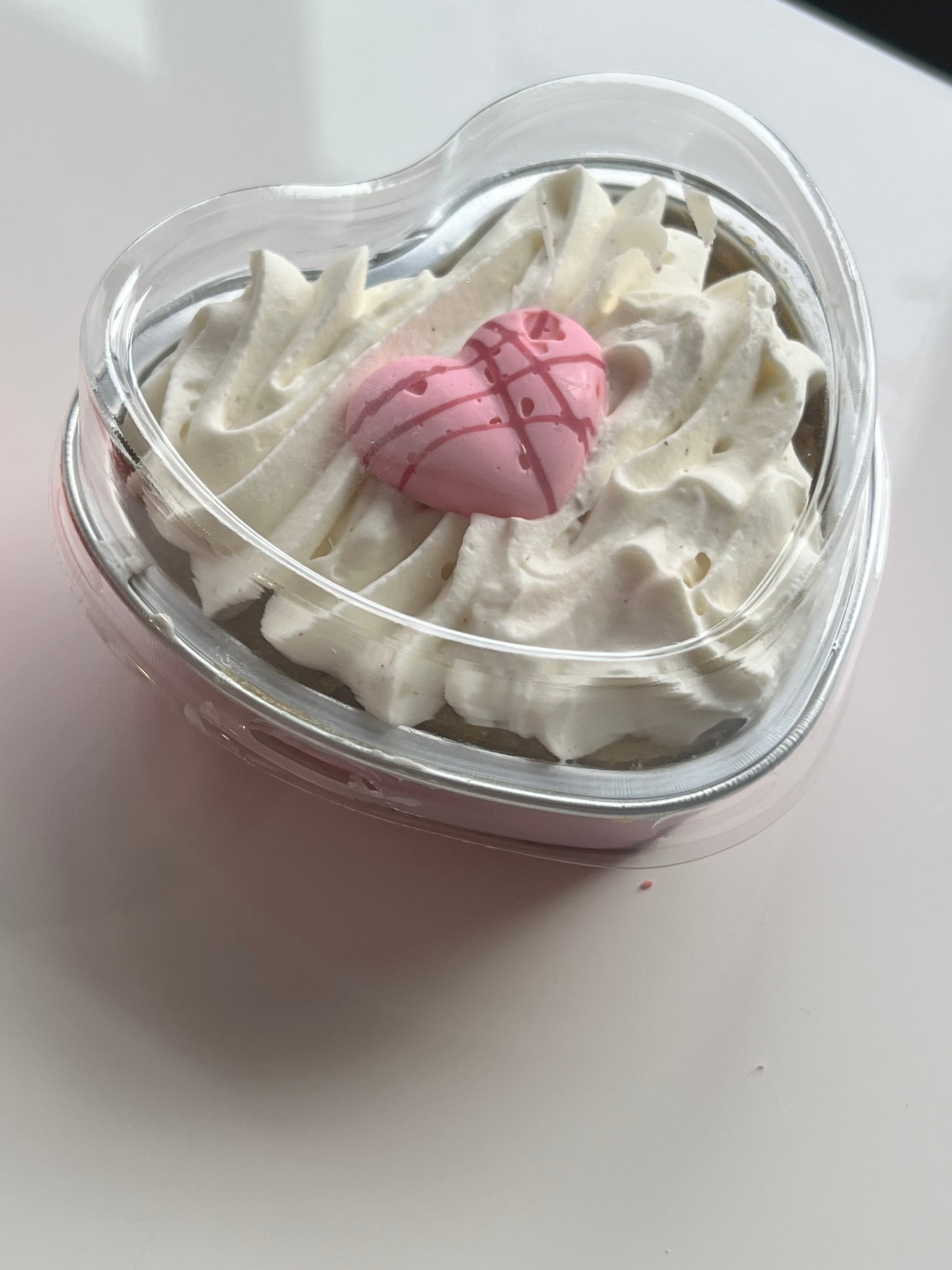 12-Heart Tin Cake 5oz